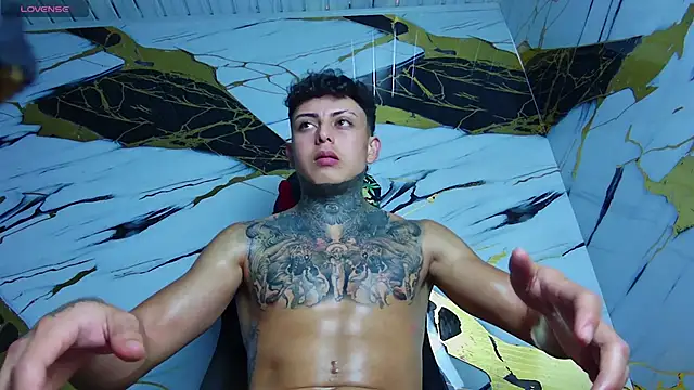 Kevin22 222 online show from 02/10/25, 06:20