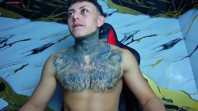 Kevin22 222 online show from 03/01/25, 06:13