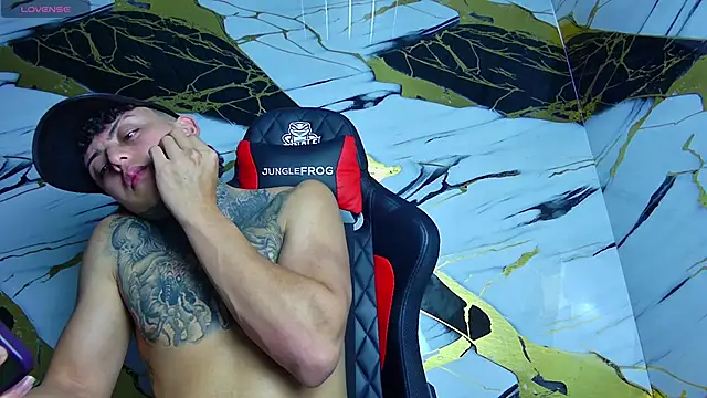 Kevin22 222 online show from 03/02/25, 01:47