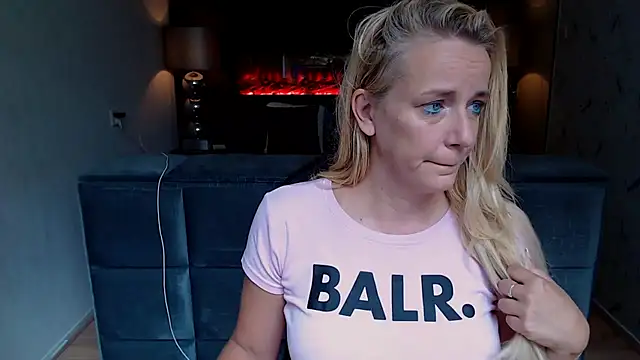 Wendysexyx online show from 09/16/25, 11:44