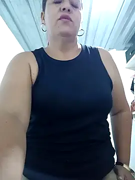 Snapshot of Fulopp15 chatting on 01/09/25, 02:01 Fulopp15 online show from 01/09/25, 02:01