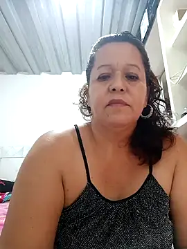 Snapshot of Fulopp15 chatting on 01/14/25, 05:12 Fulopp15 online show from 01/14/25, 05:12