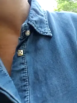 Snapshot of Fulopp15 chatting on 01/26/25, 01:36 Fulopp15 online show from 01/26/25, 01:36