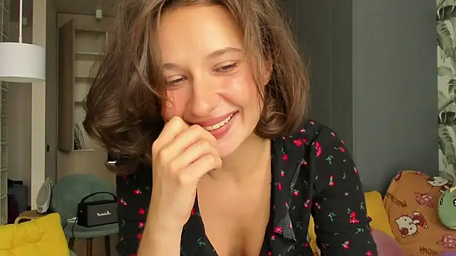 Lilith lutherlow online show from 11/08/25, 11:54