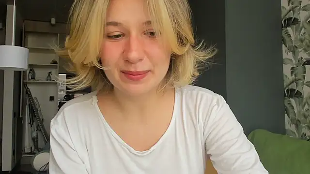 Lilith lutherlow online show from 02/28/26, 11:55