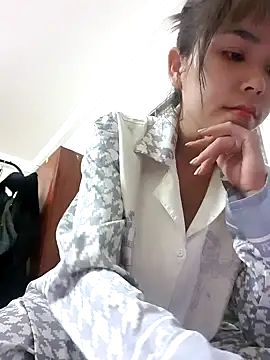 Snapshot of Samsam_567 chatting on 01/07/25, 04:16 Samsam 567 online show from 01/07/25, 04:16
