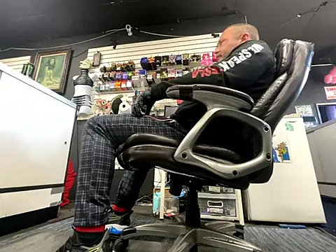 RawRyder8 online show from 11/06/25, 09:48