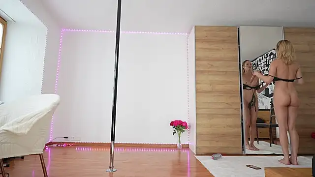 missdaisydiamond777 online show from 04/29/26, 09:24