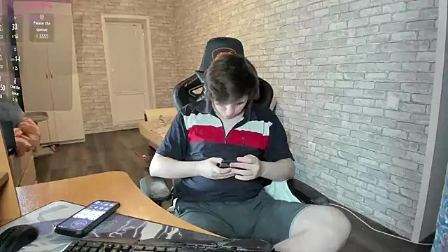 iliaskrislove online show from 03/18/25, 09:43