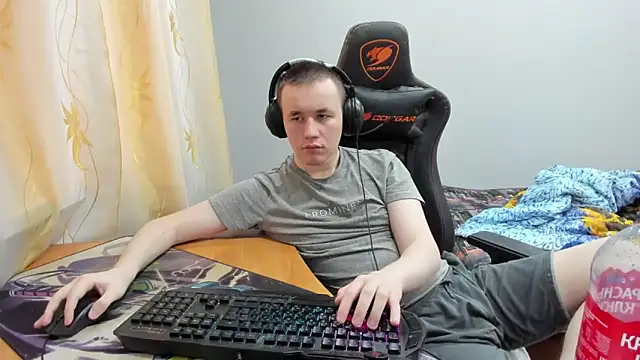 iliaskrislove online show from 10/18/25, 04:48