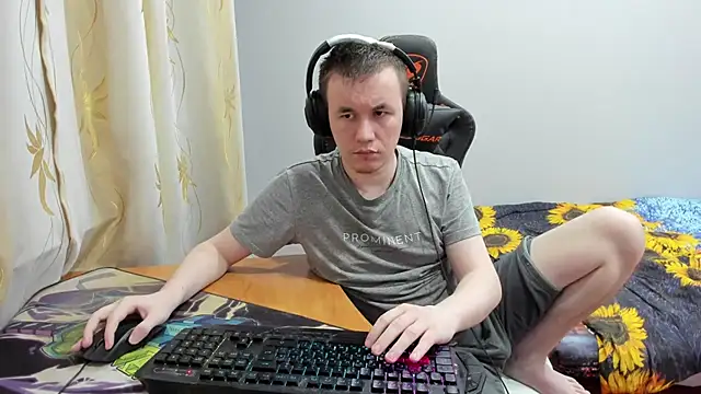 iliaskrislove online show from 10/31/25, 02:40