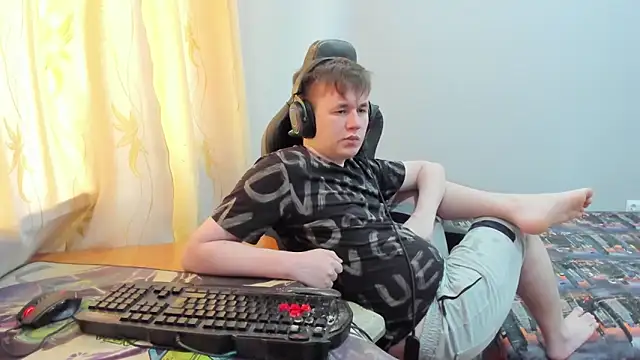 iliaskrislove online show from 05/17/26, 06:55