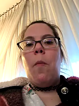 Snapshot of FreakNastyLacie chatting on 03/03/25, 10:20 FreakNastyLacie online show from 03/03/25, 10:20