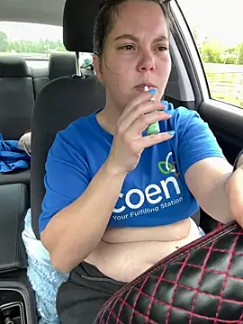 Snapshot of FreakNastyLacie chatting on 05/17/26, 06:26 FreakNastyLacie online show from 05/17/26, 06:26