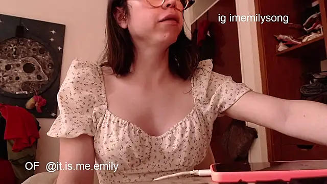 emily pearl  online show from 03/12/26, 09:10