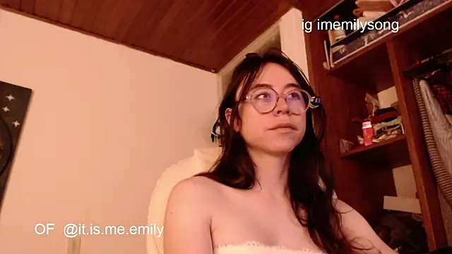 emily pearl  online show from 03/19/26, 11:09
