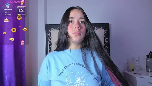 Snapshot of Veeronica_Smith chatting on 02/21/25, 01:55 Veeronica Smith online show from 02/21/25, 01:55