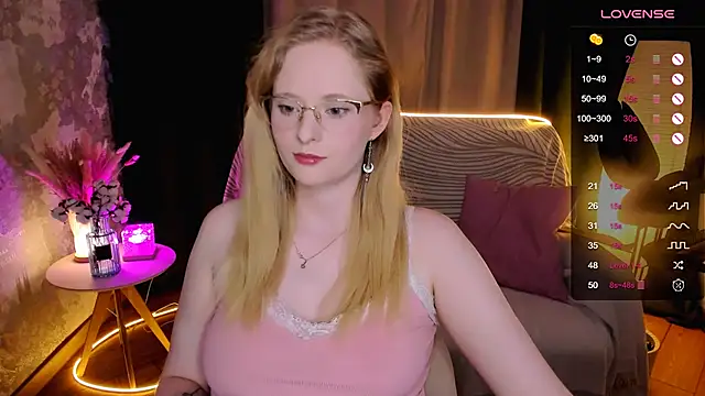 Aemilia  online show from 10/19/25, 06:14