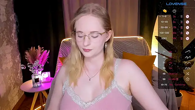 Aemilia  online show from 02/16/26, 08:10