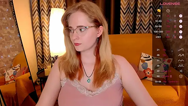 Aemilia  online show from 05/06/26, 08:41