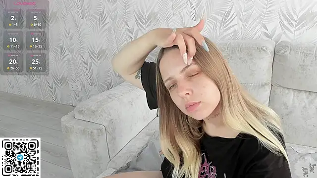 Alice Halle online show from 07/16/26, 01:44