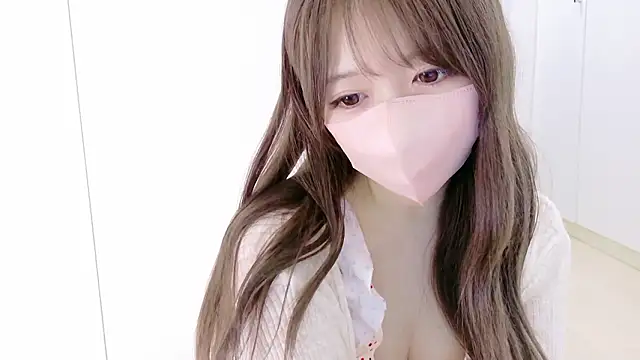 Snapshot of yuki-chi chatting on 09/18/25, 02:19 yuki-chi online show from 09/18/25, 02:19