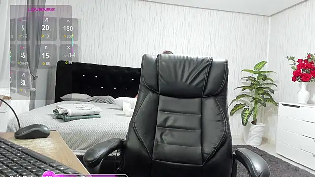 KattyeFox online show from 10/01/25, 09:32