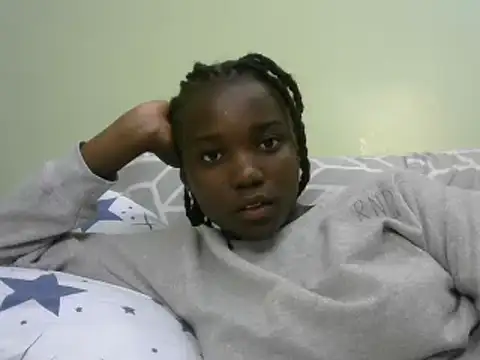 Latiffagodess online show from 01/13/25, 11:52