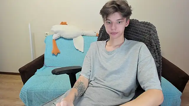 Liam sexy1 online show from 10/21/25, 01:01