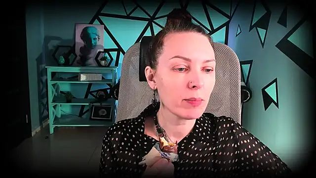 Snapshot of VandaRossi chatting on 11/08/25, 09:53 VandaRossi online show from 11/08/25, 09:53