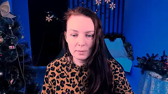 Snapshot of VandaRossi chatting on 12/21/25, 08:10 VandaRossi online show from 12/21/25, 08:10