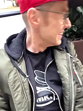 Fuc71 online show from 09/22/25, 04:42