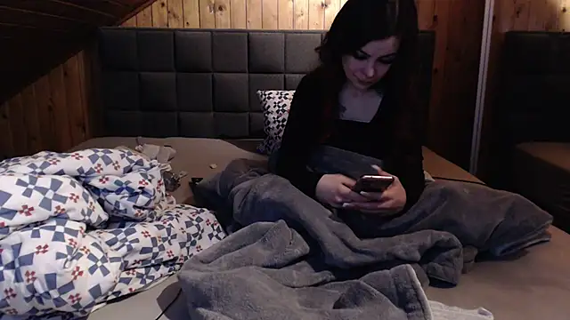 BoeseMoni1998 online show from 02/04/25, 05:01