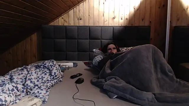 BoeseMoni1998 online show from 02/09/25, 06:05