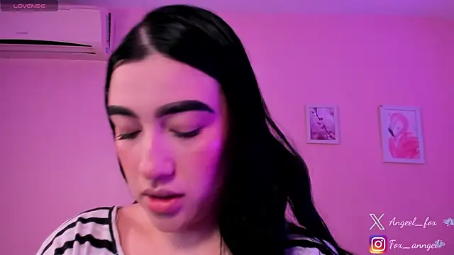 angeel fox online show from 04/11/26, 05:56