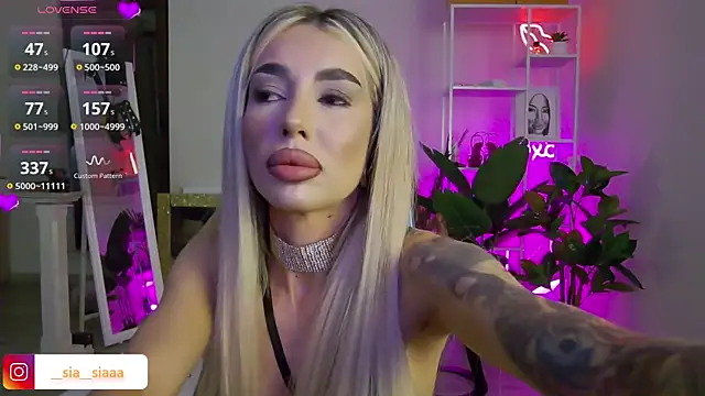 ArianaArianna online show from 05/19/26, 06:25