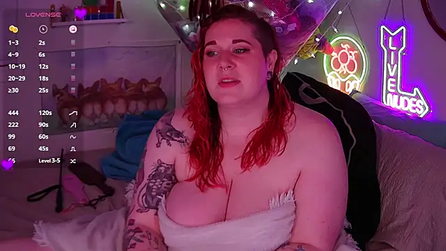 opalreigning online show from 10/04/25, 10:46