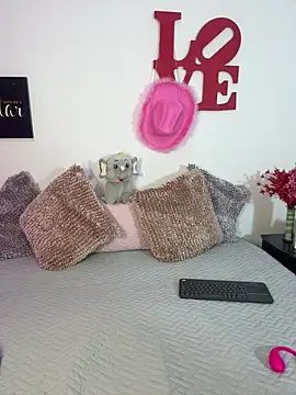 AriannaTorres online show from 02/09/26, 06:45