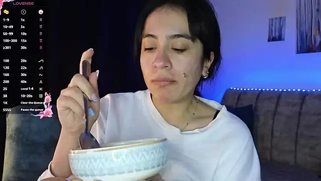 ZaraDames  online show from 10/01/25, 02:17