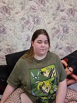 Estelle Hicks online show from 02/23/25, 04:07