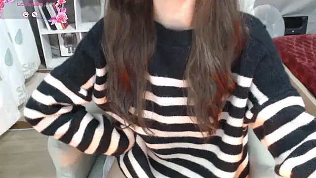  minji bae online show from 12/14/24, 08:18