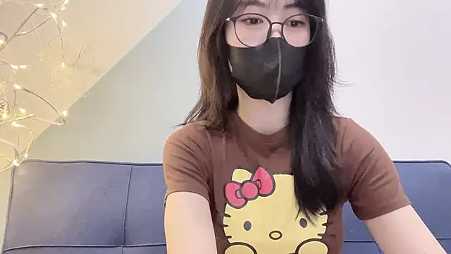  minji bae online show from 12/04/25, 02:26