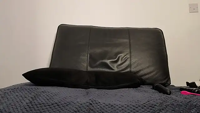 AmaliaMarkova  online show from 10/12/25, 07:57