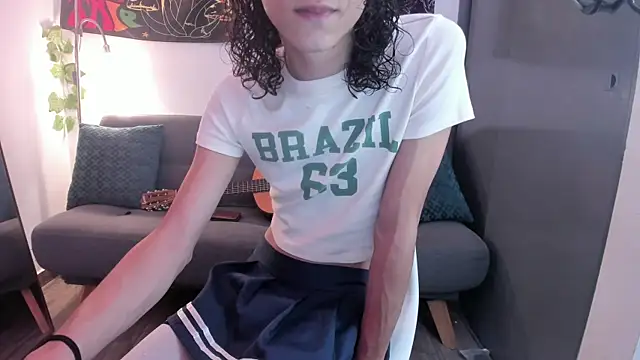 Danni boy online show from 12/15/24, 11:31