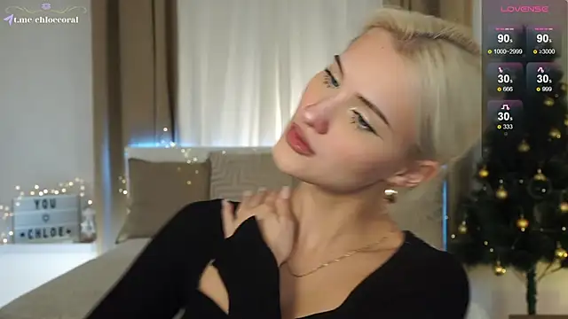 Snapshot of ChloeCoral chatting on 12/12/24, 06:42 ChloeCoral online show from 12/12/24, 06:42