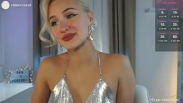 Snapshot of ChloeCoral chatting on 12/31/24, 12:46 ChloeCoral online show from 12/31/24, 12:46