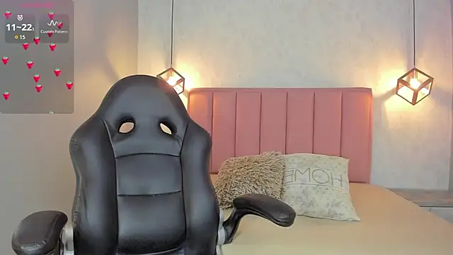 SUNNYCYRUS online show from 02/05/26, 12:32