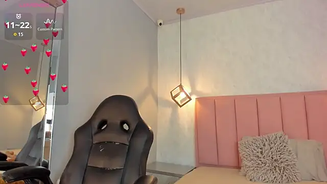 SUNNYCYRUS online show from 06/03/26, 02:44