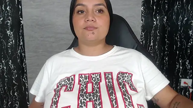 Snapshot of evelin_999_ chatting on 03/07/25, 09:59 evelin 999 online show from 03/07/25, 09:59