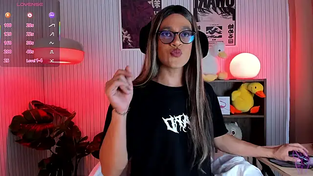 Snapshot of vitta_alfayed chatting on 02/26/25, 08:00 vitta alfayed online show from 02/26/25, 08:00